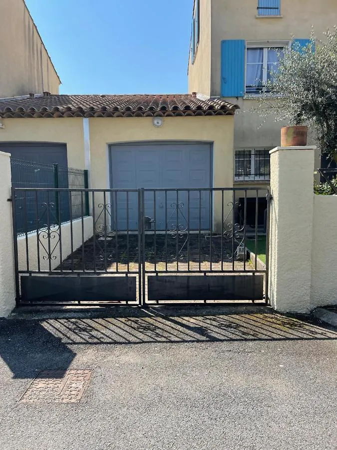 Holiday home Maison 8-10 Pers Avec Piscine Aux Portes De St Aygulf Frejus France