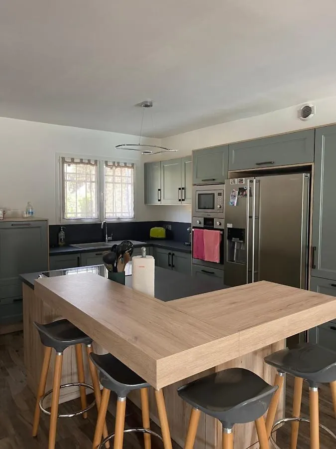 Holiday home Maison 8-10 Pers Avec Piscine Aux Portes De St Aygulf Frejus