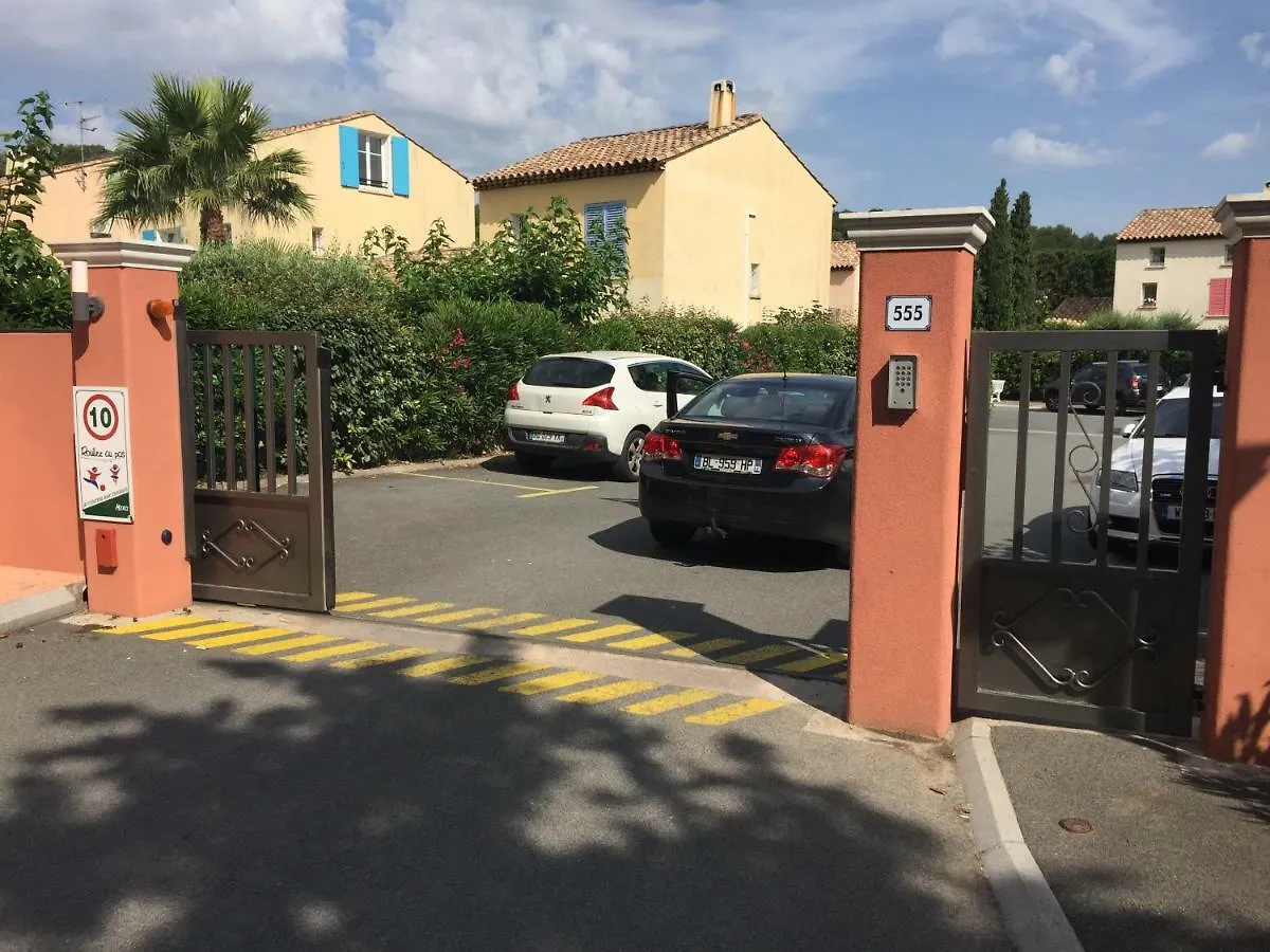 Holiday home Maison 8-10 Pers Avec Piscine Aux Portes De St Aygulf Frejus